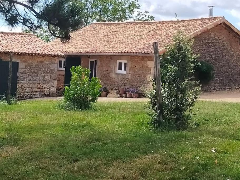 La Bergerie De Genouse Βίλα Marnay  Εξωτερικό φωτογραφία
